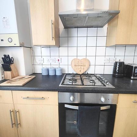 Lovely 3 Bedroom Serviced Apartment In Leytonstone Londýn Exteriér fotografie